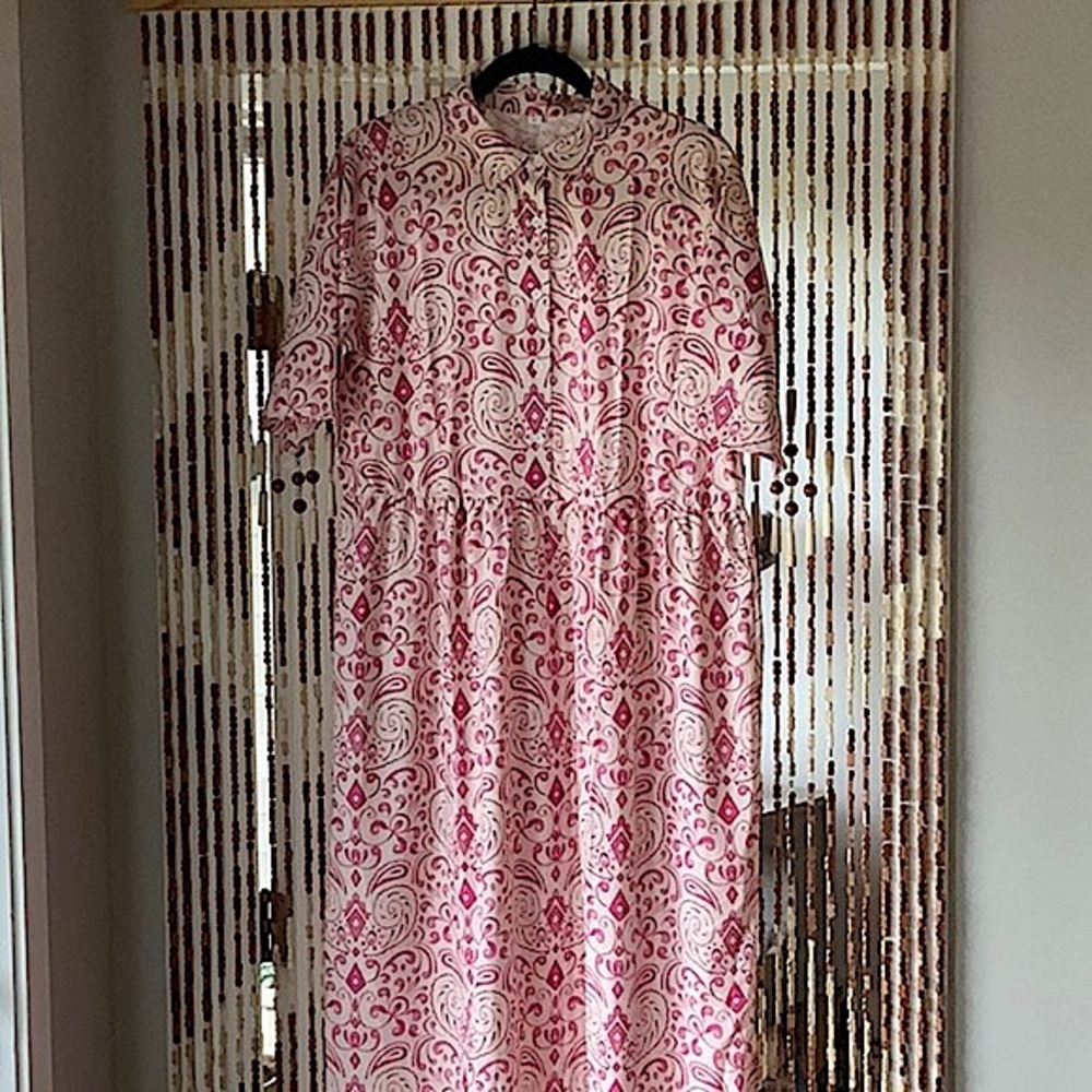 GORGEOUS Pink & Cream Maxi Button Up Dress - Picture 5 of 9